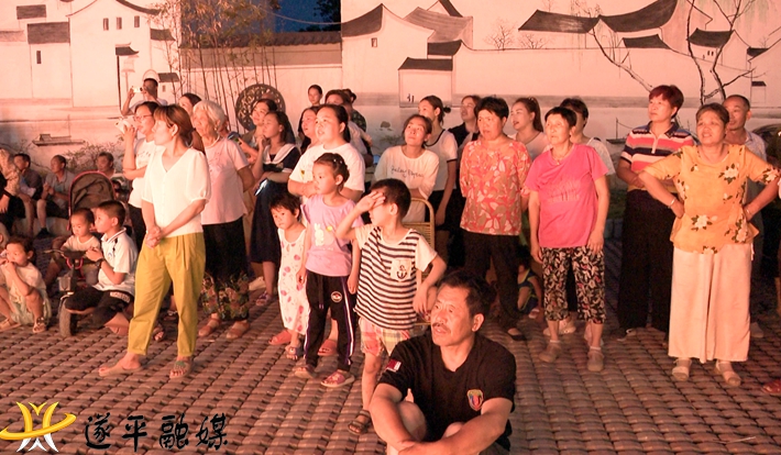 098_1905.MXF_000000.164.jpg 098_1905.MXF_000000.164.jpg