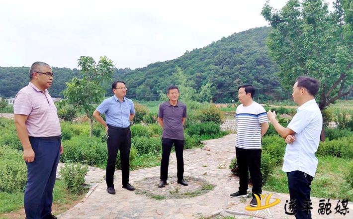 288c0a2218a7b55c76e62f5de165d06.jpg 288c0a2218a7b55c76e62f5de165d06.jpg