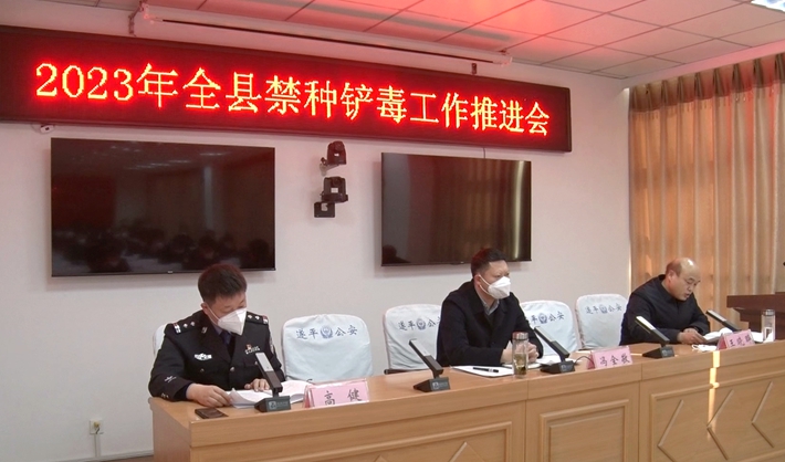 00834.MTS_000001.212.jpg 00834.MTS_000001.212.jpg