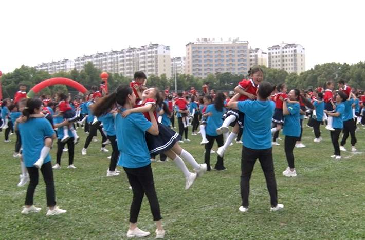 00196.MTS_000003.389.jpg 00196.MTS_000003.389.jpg