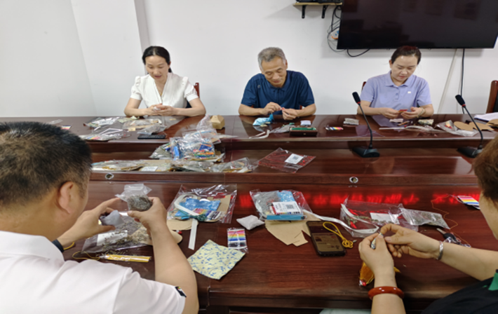 文广旅局开展艾草飘香迎端午 文化旅游传文明活动276.png 文广旅局开展艾草飘香迎端午 文化旅游传文明活动276.png