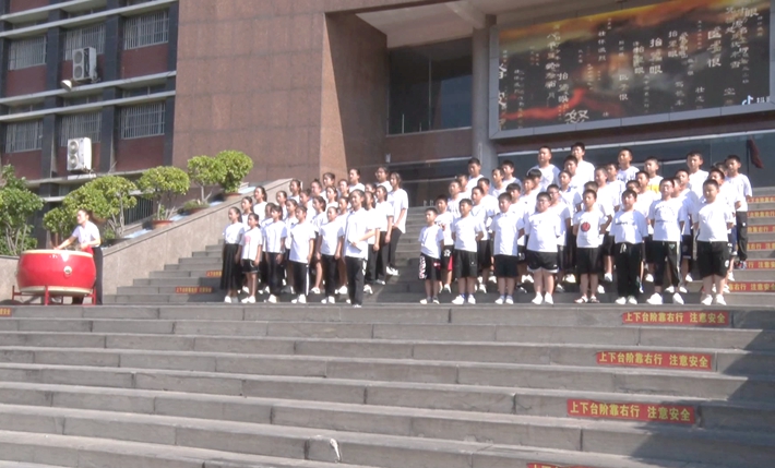 2023-8-3遂平：工会暑期爱心托管 职工子女有了好去处.mpg_000155.800.jpg