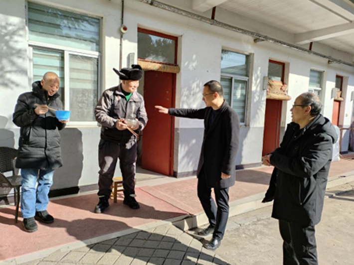 遂平县玉山镇：情系敬老院 冬至送温暖390.png