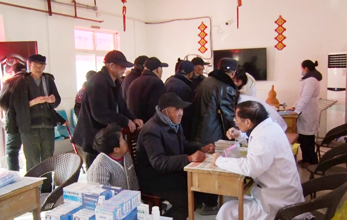 2025-2-10遂平：爱心企业为敬老院送汤圆.mp4_20250211_152229.792_副本.jpg