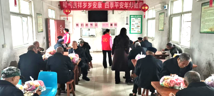 遂平县嵖岈山镇：重阳饺香传情暖夕阳 过节健康科普护安康118.png