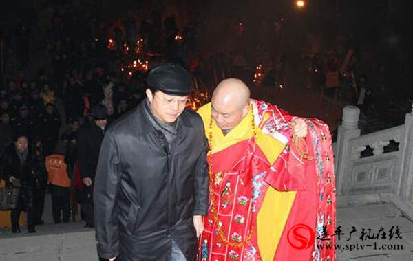 媒体：杨卫泽落马前曾试图跳楼 被人摁住