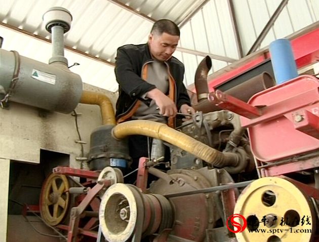 遂平:检修农机 备战三夏