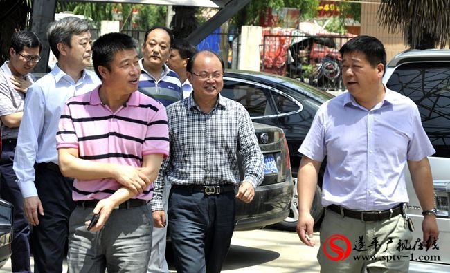 省新闻出版广电局副局长李洪青到遂平广播电视台调研
