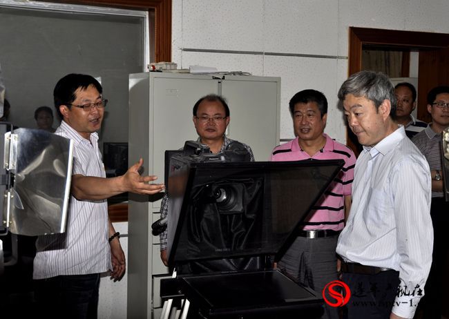 省新闻出版广电局副局长李洪青到遂平广播电视台调研