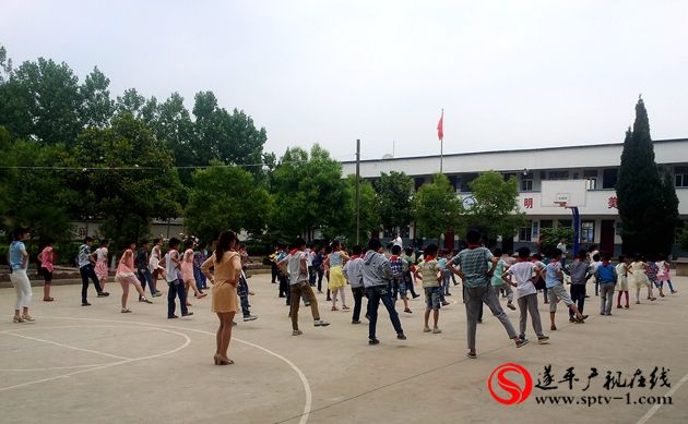 董凤岐:打造农村书香校园