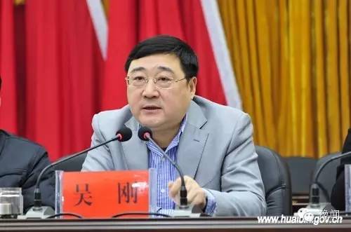猜猜，昨天河南几个县委书记和总书记合影了？