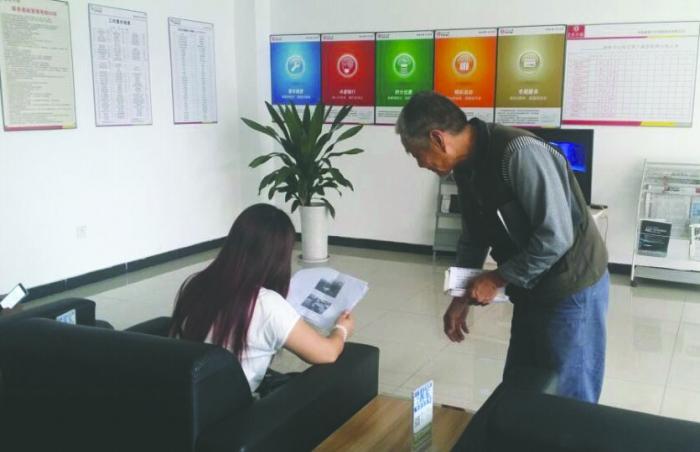 妻儿赌博家庭破裂 六旬老人走20余省倡禁赌（图）